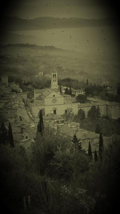 Casa Del Frate Appartement Assisi Buitenkant foto